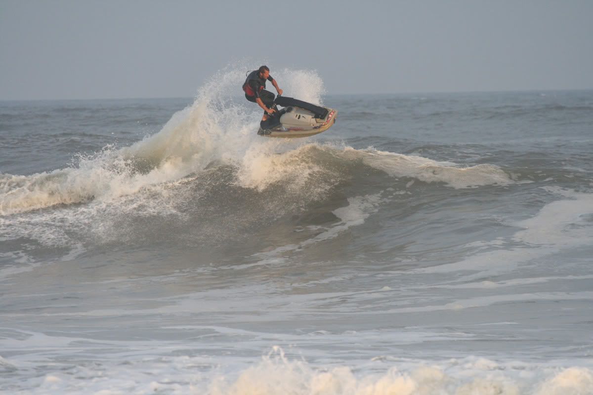 surf9-2-10beforehurricaneearl004copy.jpg