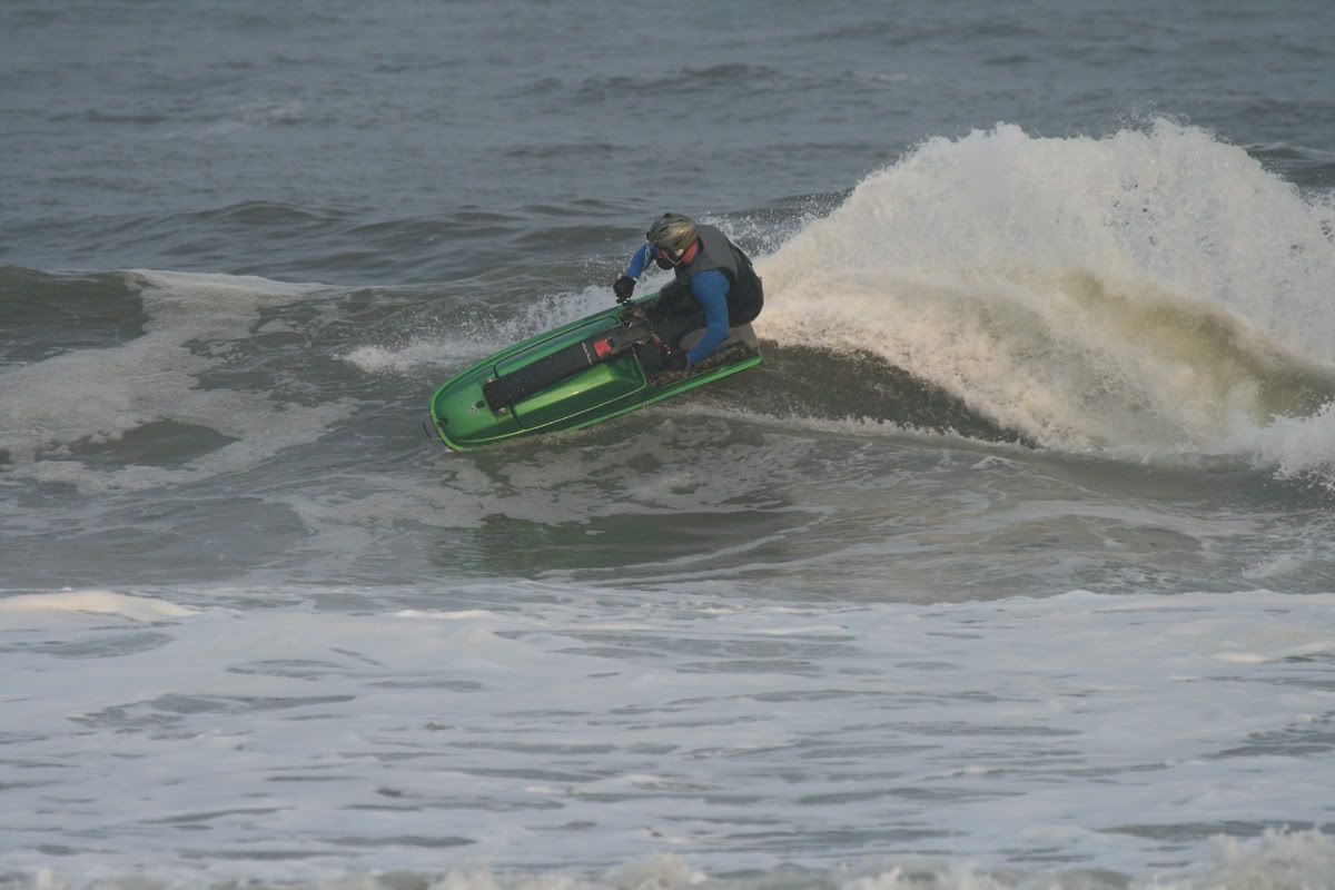 surf9-2-10beforehurricaneearl014copy.jpg