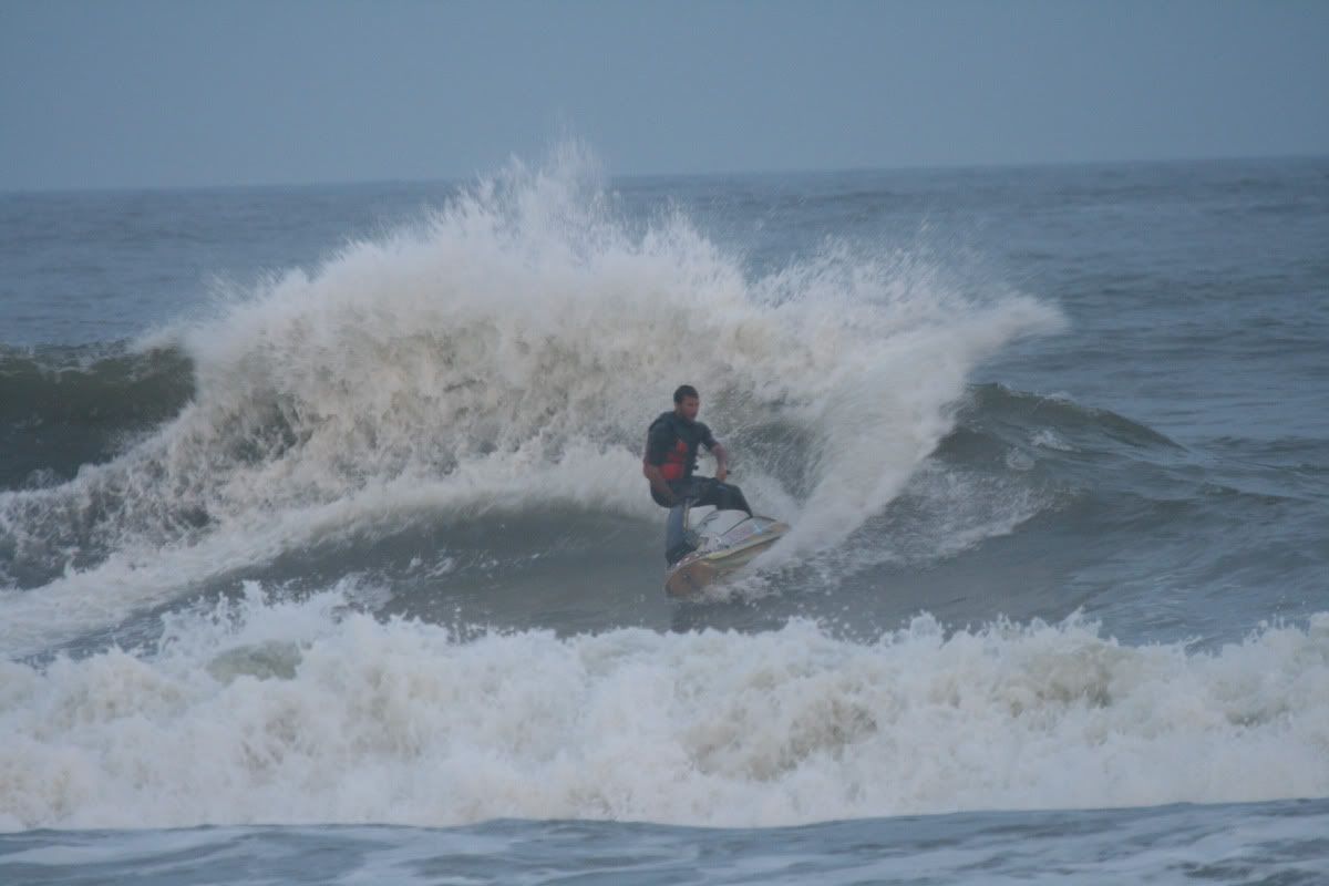 surf9-2-10beforehurricaneearl110copy.jpg