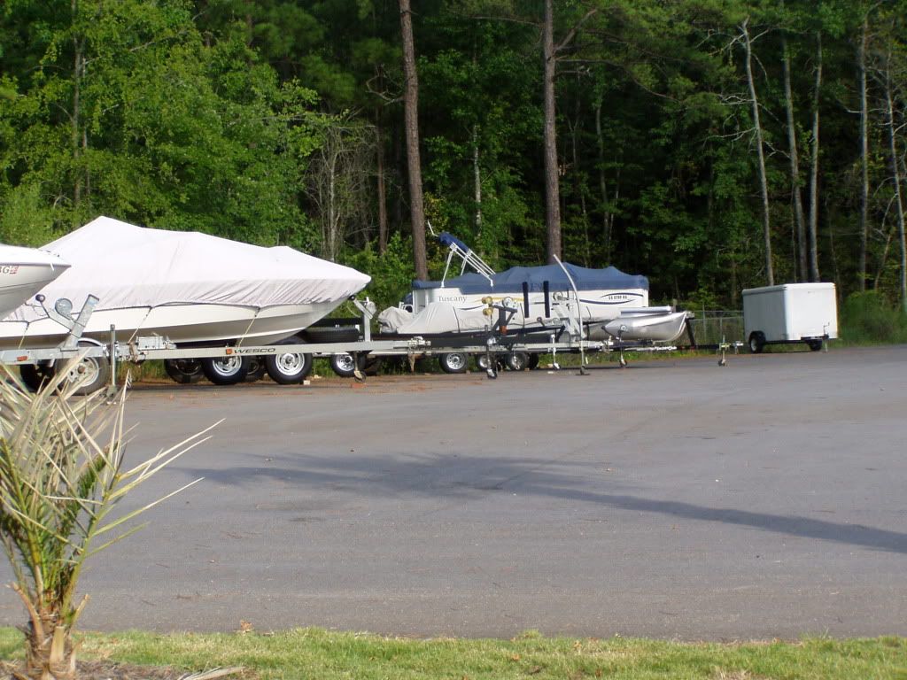 Palms Boat and Vehicle Parking lot