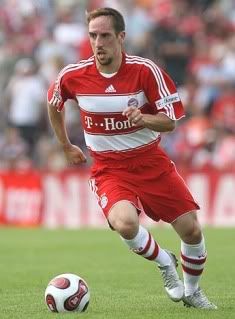 http://i693.photobucket.com/albums/vv296/goumas13/ribery_franck_345x468.jpg