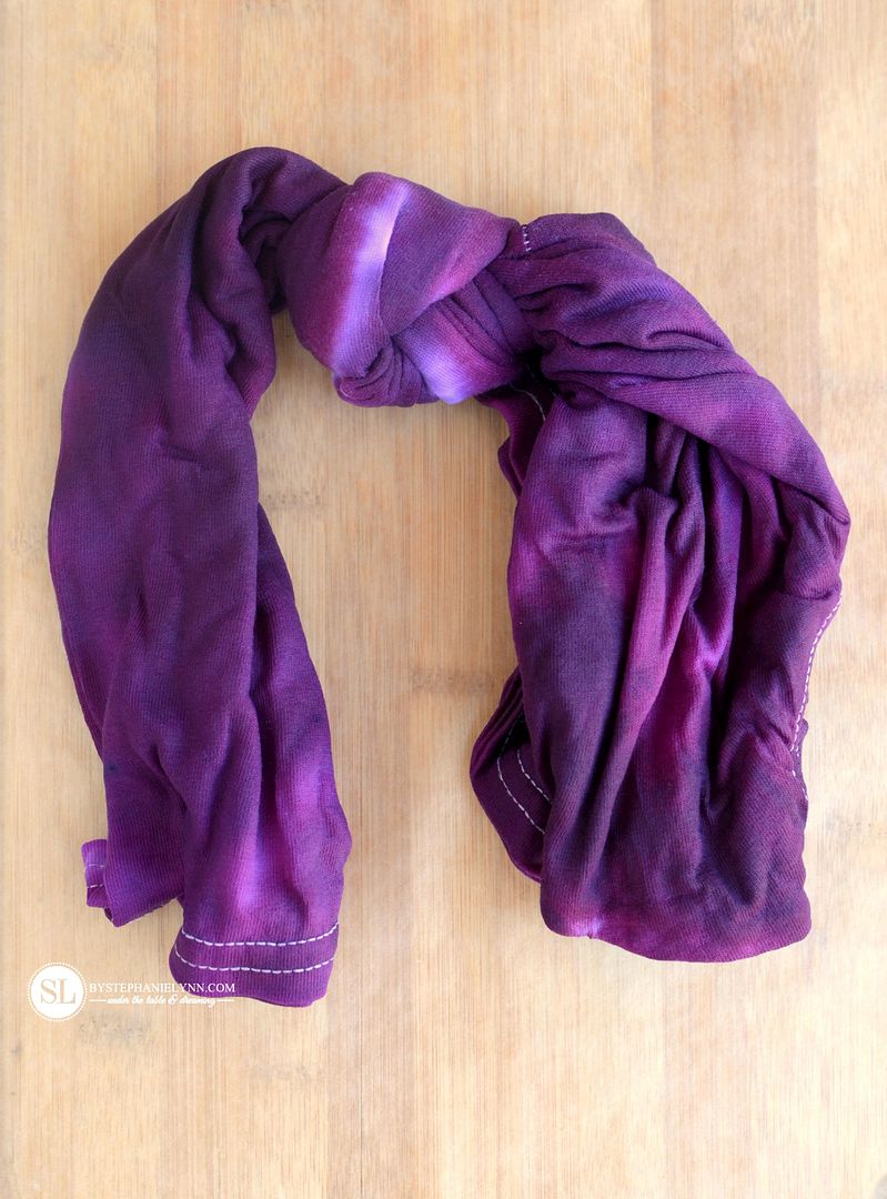 Center Knot Tie Dye Technique