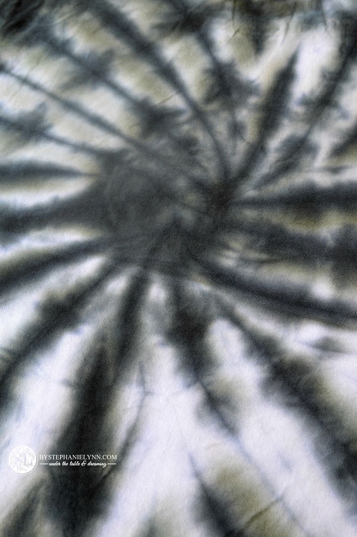 How to Tie Dye a Spiral Pattern