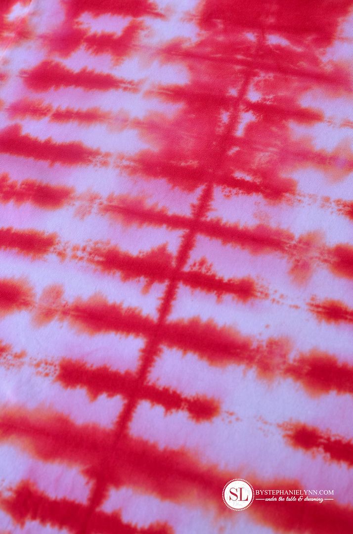 How to Tie Dye an Accordion Rectangle Pattern