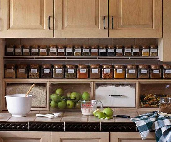 30 DIY Storage Solutions to Keep the Kitchen Organized {Saturday 