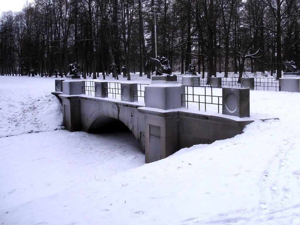 Драконов мост