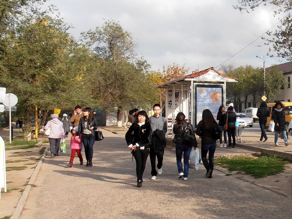 Люди на улицах