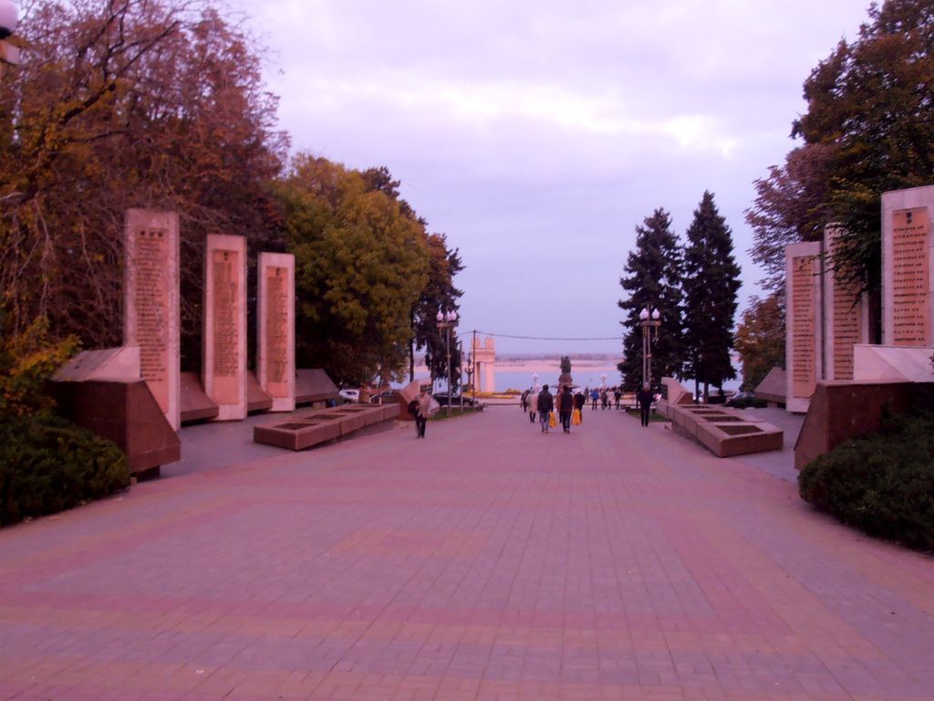 Стелы Героев