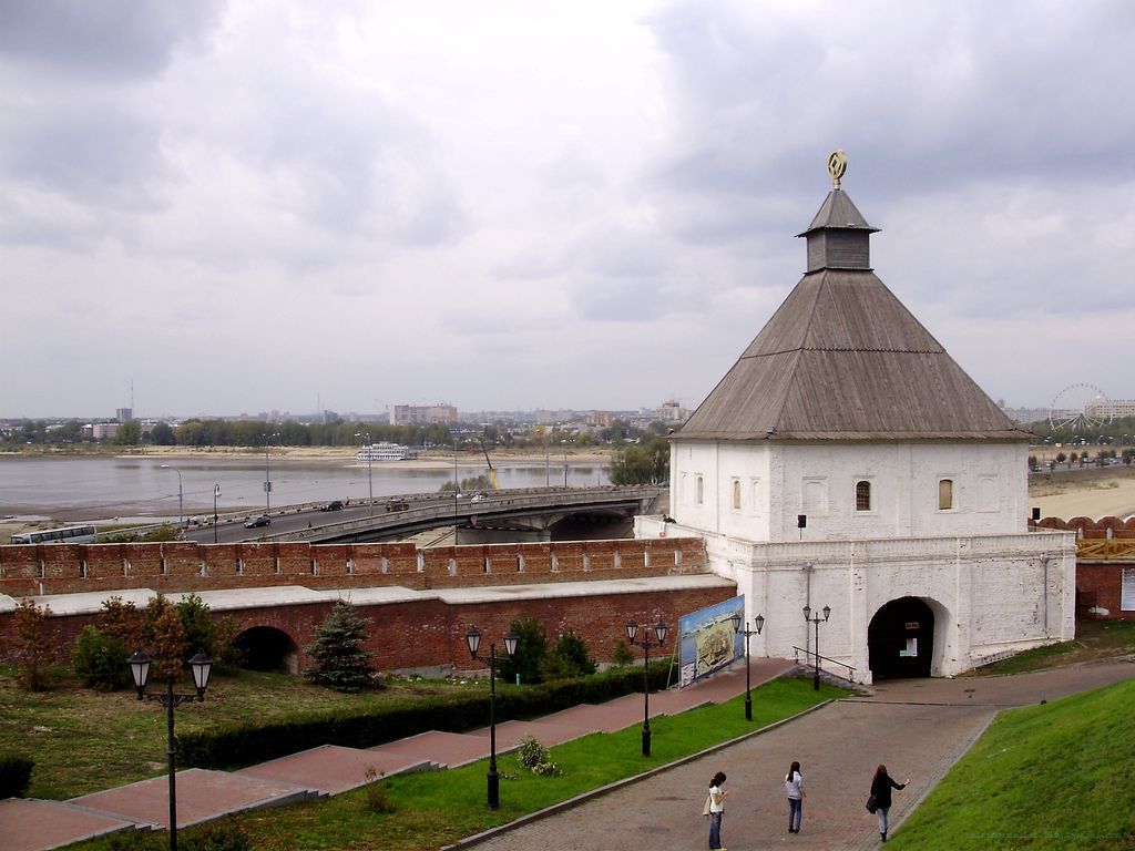 Тайницкая башня