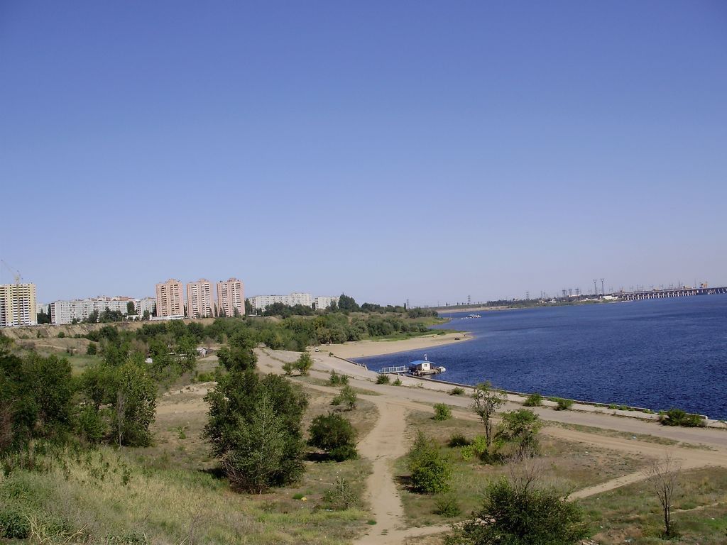 С выского берега