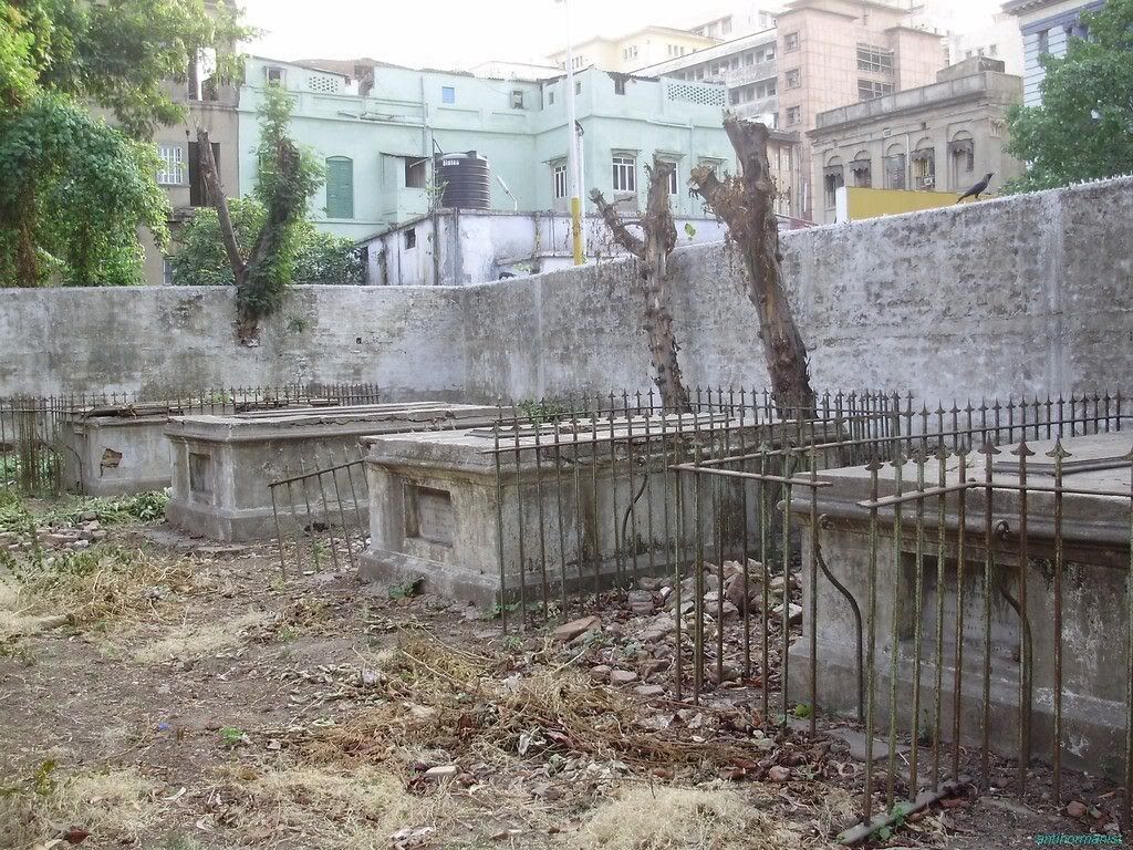 Старые могилы