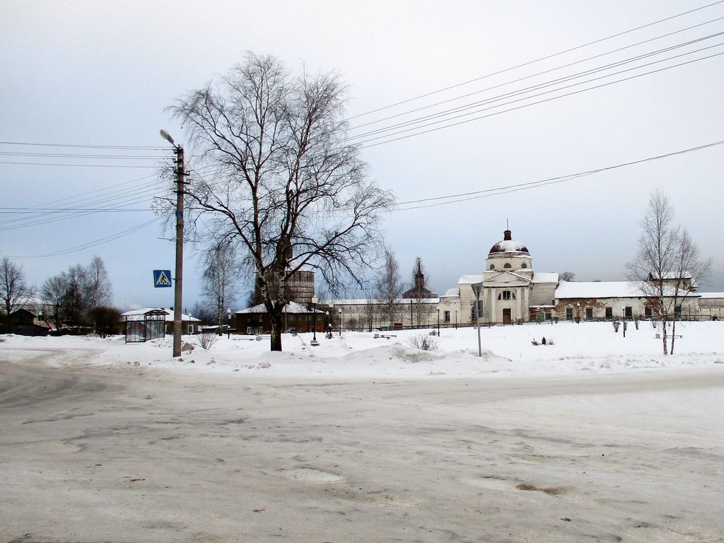 Остановка у монастыря