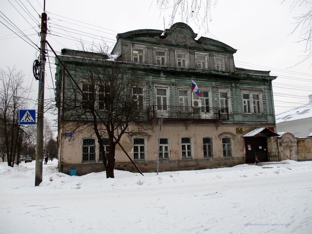 Местами заняты органами власти