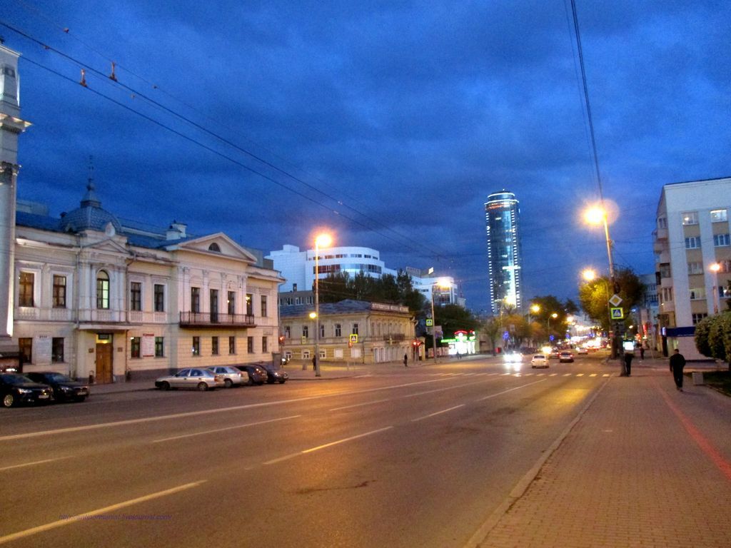 Высоцкий вечером с Либкнехта