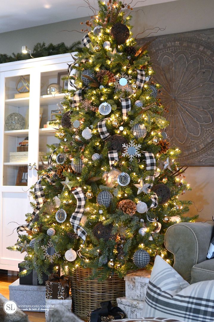Buffalo Checkered Plaid Christmas Tree #michaelsmakers 