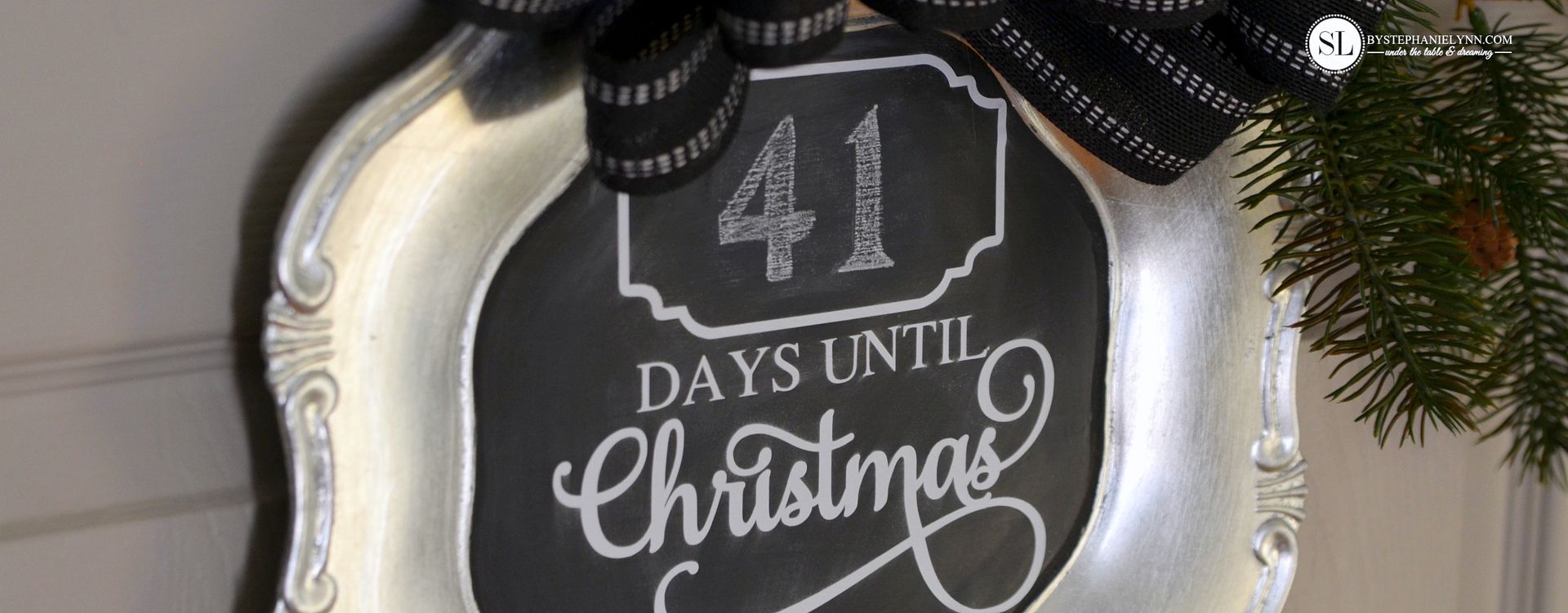 Christmas Countdown Chalkboard Charger | #madewithmichaels Pinterest Party #michaelsmakers