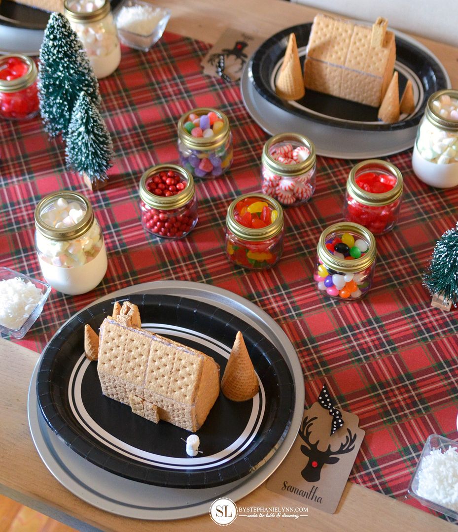 How to Host a Gingerbread Party #snackpackmixins 