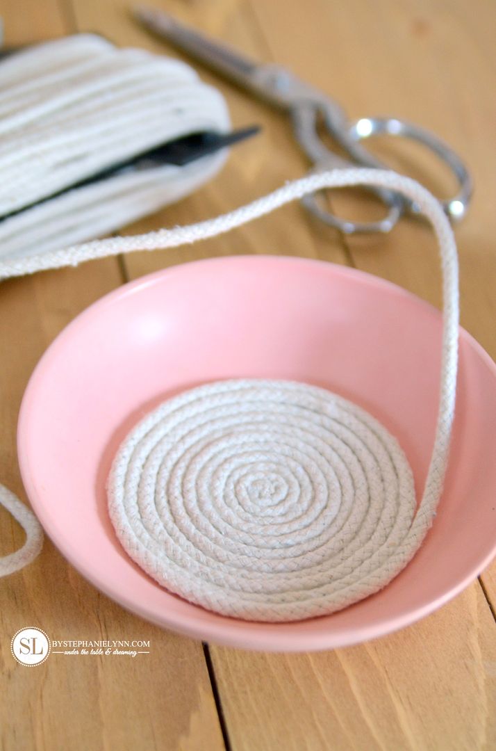 How to Make a Bowl out of Clothesline #michaelsmakers
