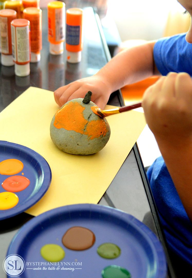 Making Rock Pumpkins #wetones Fall Kids Activity