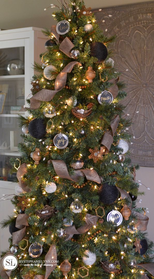 Rustic Wood Black Gold Christmas Tree #michaelsmakers #tagatree