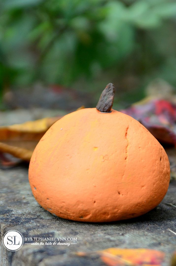 Painted Rock Pumpkins - fall kids pumpkin craft - bystephanielynn