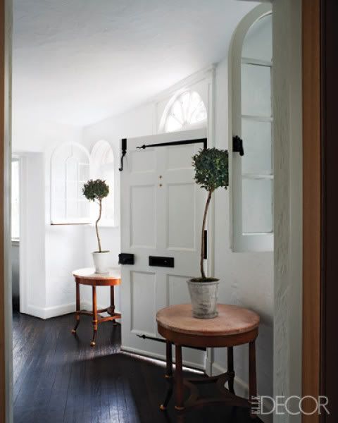 Small Entryway and Foyer Ideas & Inspiration - bystephanielynn