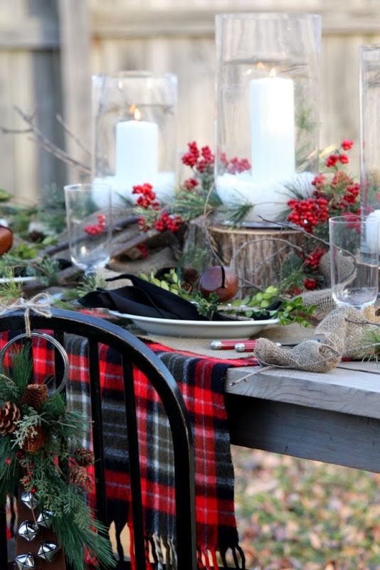 Sweet Something Designs - Christmas Tablescape